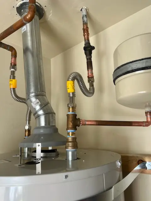 Water heater installation and plumbing repair in Lisbon